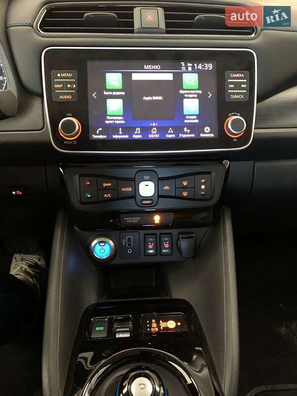 Хэтчбек Nissan Leaf 2019 в Львове