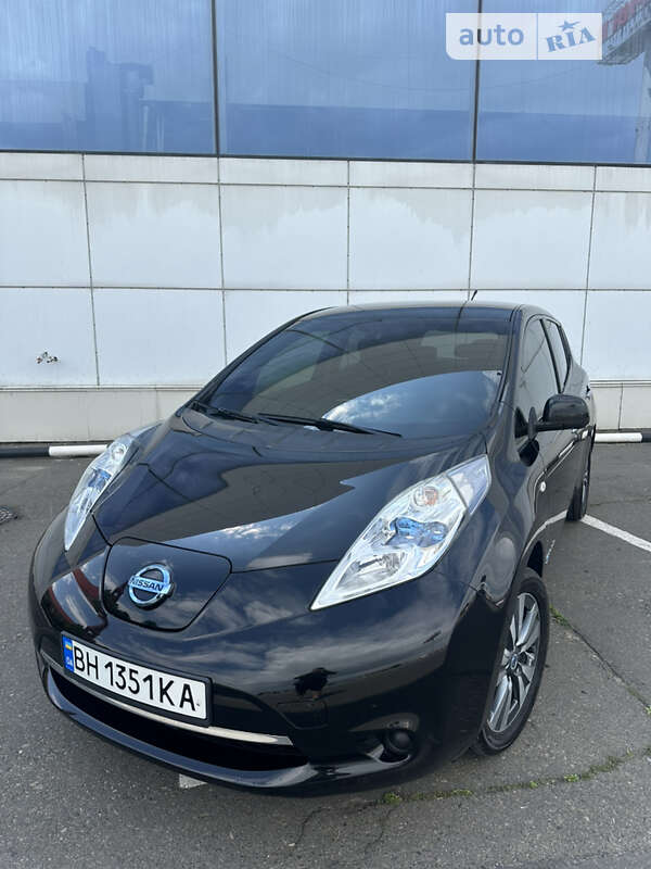 Хетчбек Nissan Leaf 2014 в Білгороді-Дністровському