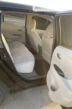 Nissan Leaf 2011