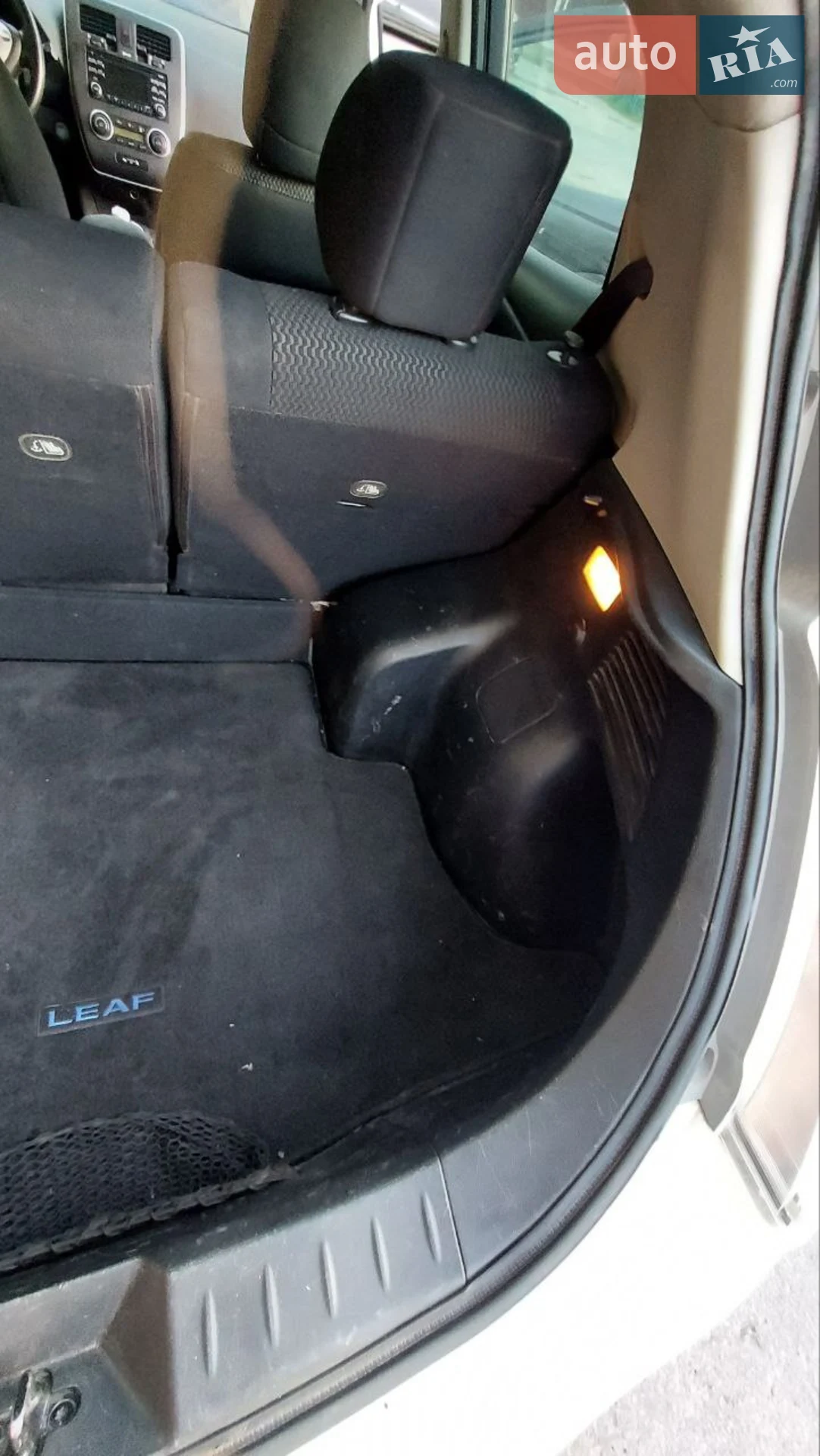 2015 Nissan Leaf - мініатюра 37