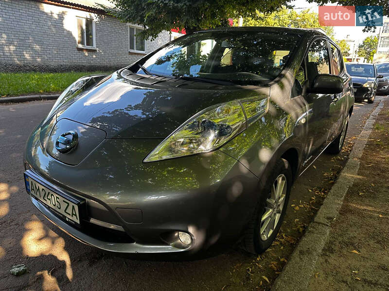 Хэтчбек Nissan Leaf 2013 в Житомире