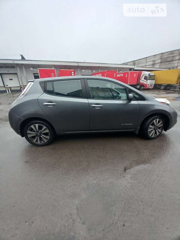 Хетчбек Nissan Leaf 2016 в Рівному фото 2 Хетчбек Nissan Leaf 2016 в Рівному