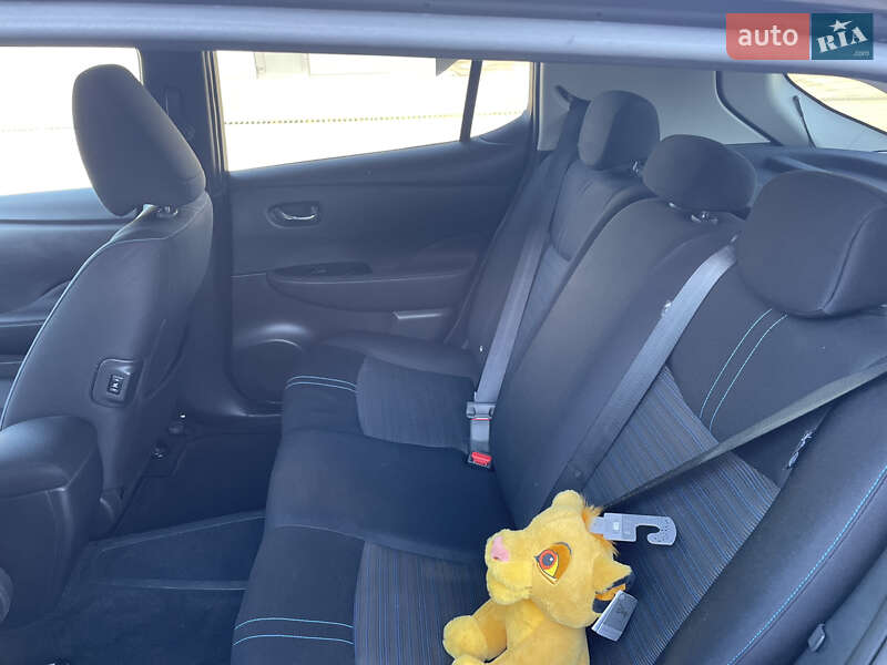 Хэтчбек Nissan Leaf 2018 в Волочиске