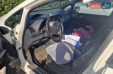 Хетчбек Nissan Leaf 2015 в Черкасах