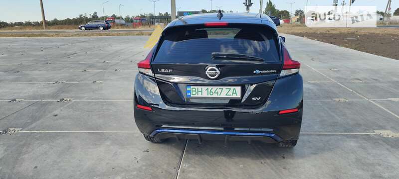 Хэтчбек Nissan Leaf 2018 в Одессе