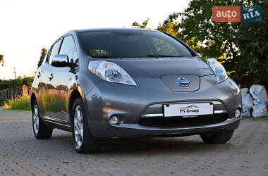 Хэтчбек Nissan Leaf 2014 в 