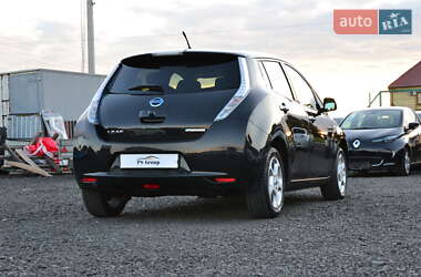 Хетчбек Nissan Leaf 2013 в 