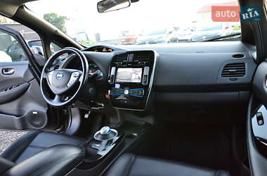 Хетчбек Nissan Leaf 2013 в 