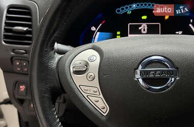 Хэтчбек Nissan Leaf 2013 в Владимире