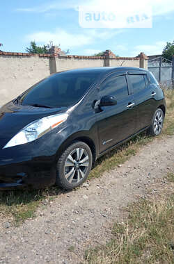 Хэтчбек Nissan Leaf 2017 в 