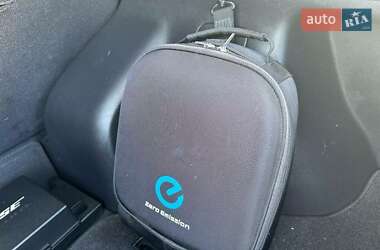 Хетчбек Nissan Leaf 2015 в 
