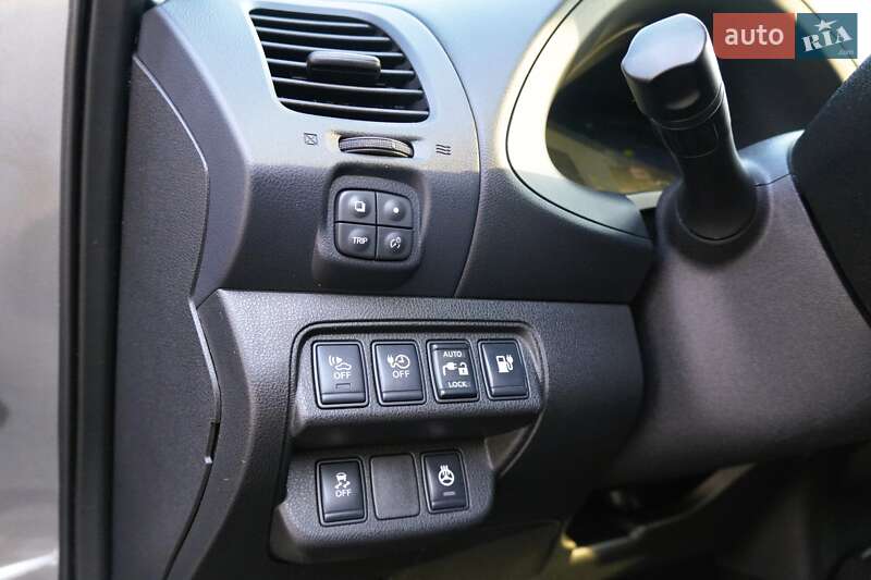 Хэтчбек Nissan Leaf 2013 в Харькове