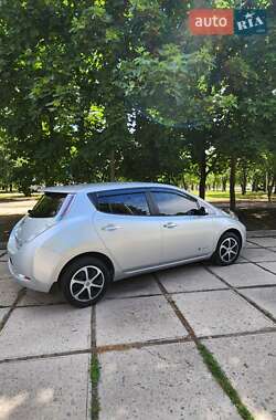 Хэтчбек Nissan Leaf 2014 в Харькове