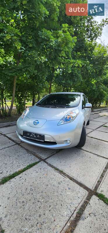 Хэтчбек Nissan Leaf 2014 в Харькове