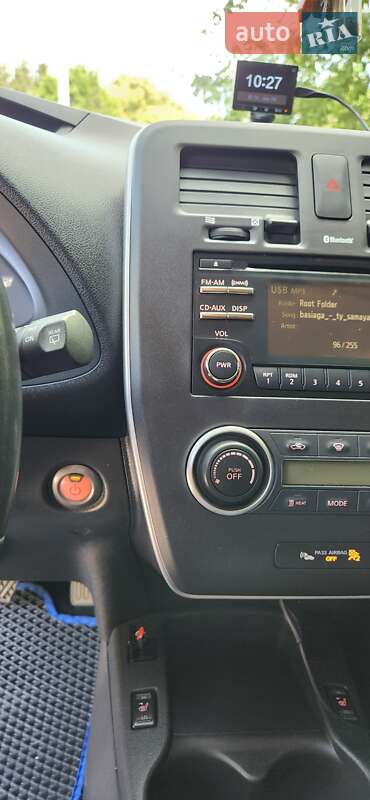 Хэтчбек Nissan Leaf 2014 в Харькове