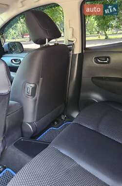 Хэтчбек Nissan Leaf 2014 в Харькове