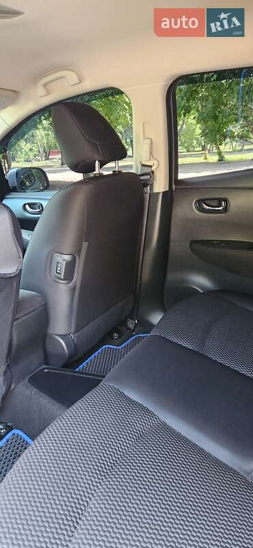 Хэтчбек Nissan Leaf 2014 в Харькове