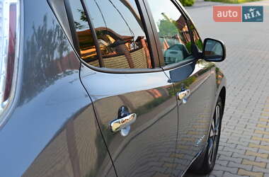 Хетчбек Nissan Leaf 2015 в Луцьку