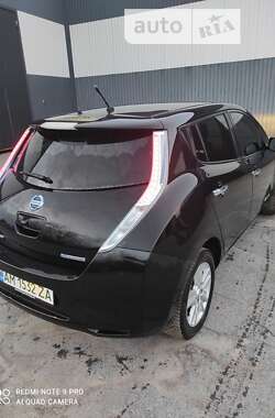 Хетчбек Nissan Leaf 2013 в Житомирі