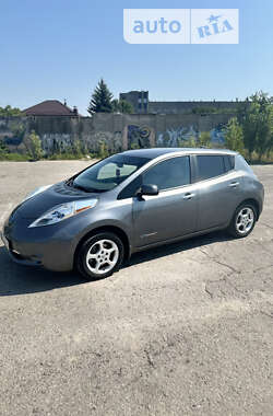 Хэтчбек Nissan Leaf 2014 в Ровно