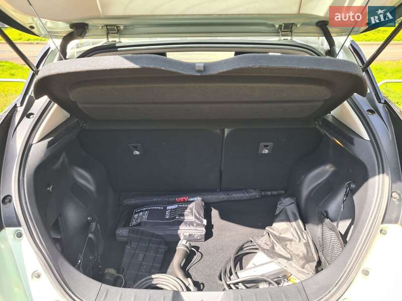 Хэтчбек Nissan Leaf 2018 в Дубно