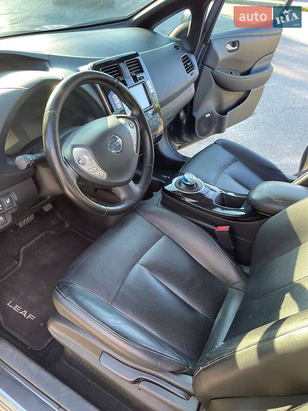 Хетчбек Nissan Leaf 2014 в Вінниці