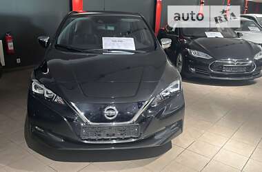 Хэтчбек Nissan Leaf 2018 в Львове