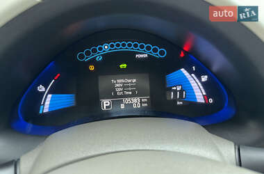 Хэтчбек Nissan Leaf 2012 в 