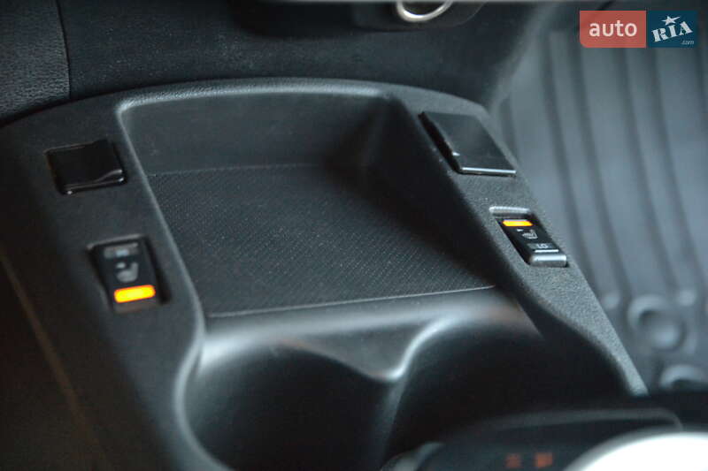 Хетчбек Nissan Leaf 2014 в Луцьку