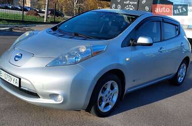 Хэтчбек Nissan Leaf 2013 в Полтаве