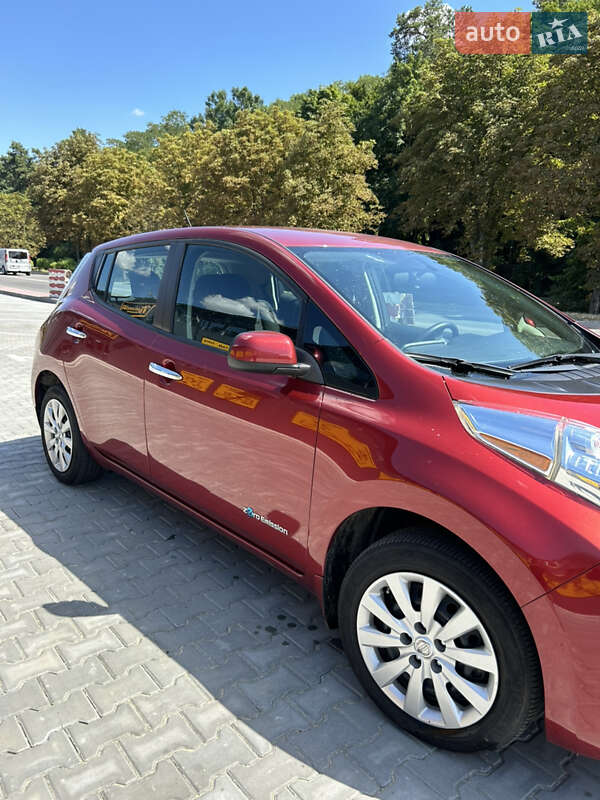 Хэтчбек Nissan Leaf 2015 в Белой Церкви фото 9 Хэтчбек Nissan Leaf 2015 в Белой Церкви