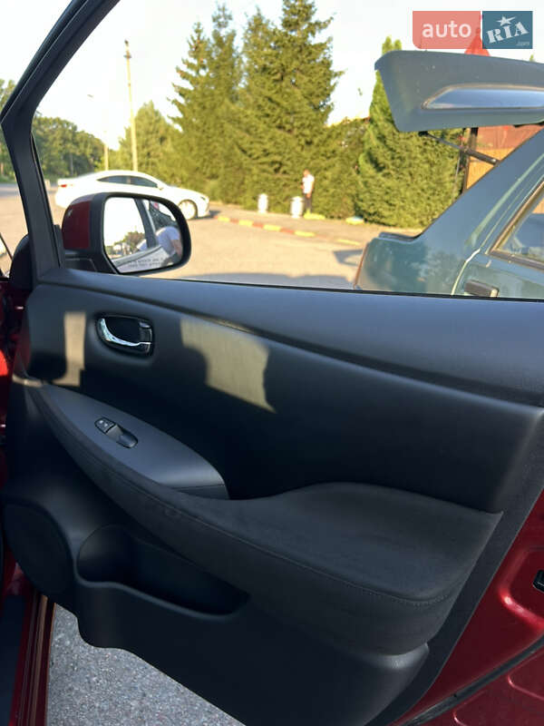 Хэтчбек Nissan Leaf 2015 в Белой Церкви фото 33 Хэтчбек Nissan Leaf 2015 в Белой Церкви