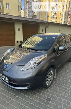 Хетчбек Nissan Leaf 2015 в Тернополі