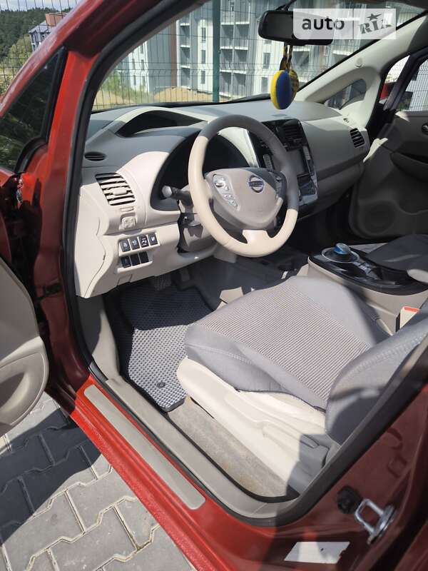 Хэтчбек Nissan Leaf 2015 в Виннице фото 21 Хэтчбек Nissan Leaf 2015 в Виннице