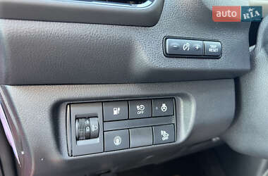 Хэтчбек Nissan Leaf 2019 в 