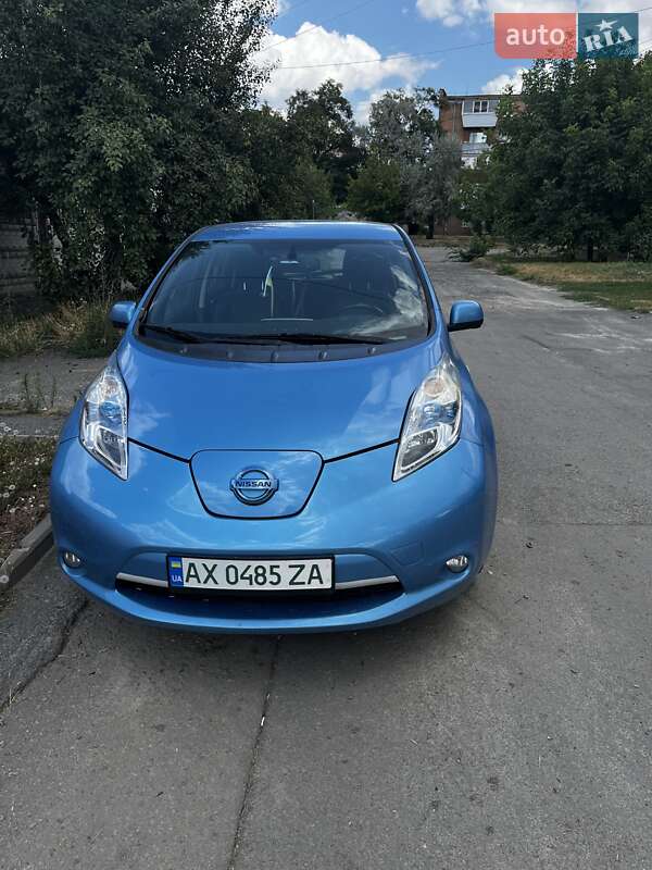 Хетчбек Nissan Leaf 2013 в Харкові