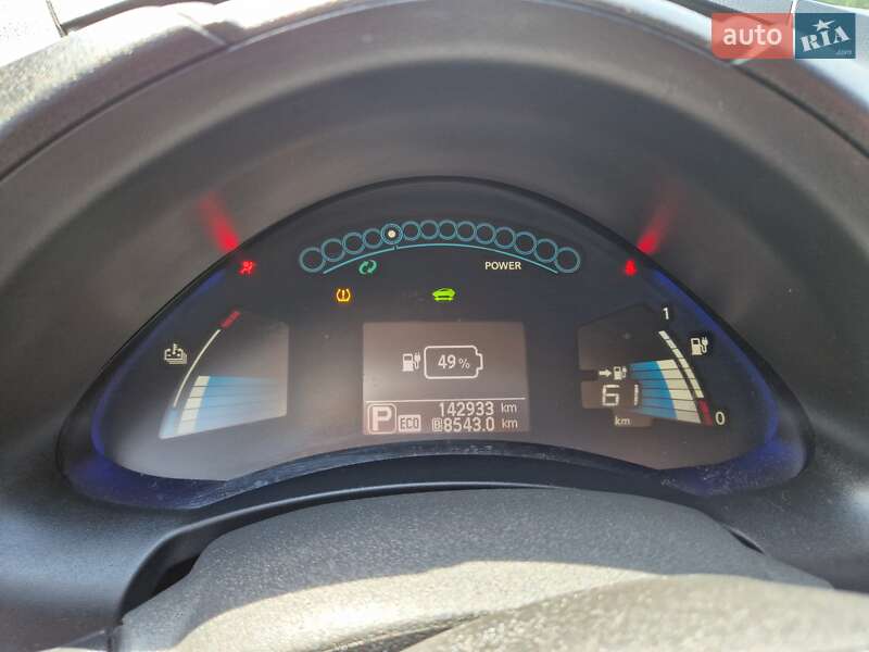 Хетчбек Nissan Leaf 2014 в Чернівцях