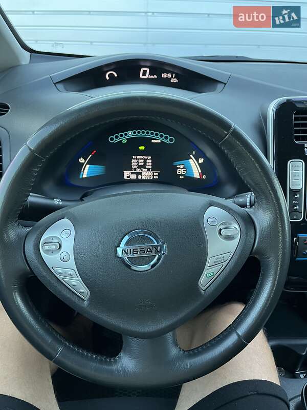 Хетчбек Nissan Leaf 2016 в Тернополі