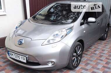 Хетчбек Nissan Leaf 2015 в Житомирі