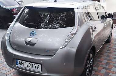 Хэтчбек Nissan Leaf 2015 в Житомире