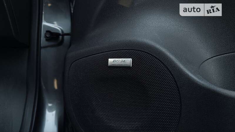 Хетчбек Nissan Leaf 2016 в Дніпрі