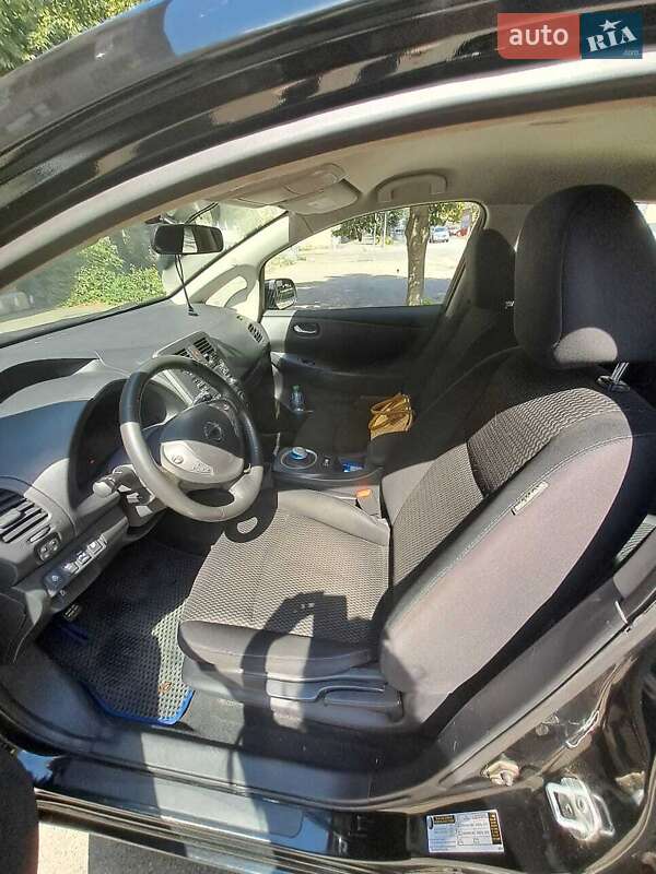 Хэтчбек Nissan Leaf 2015 в Василькове фото 9 Хэтчбек Nissan Leaf 2015 в Василькове