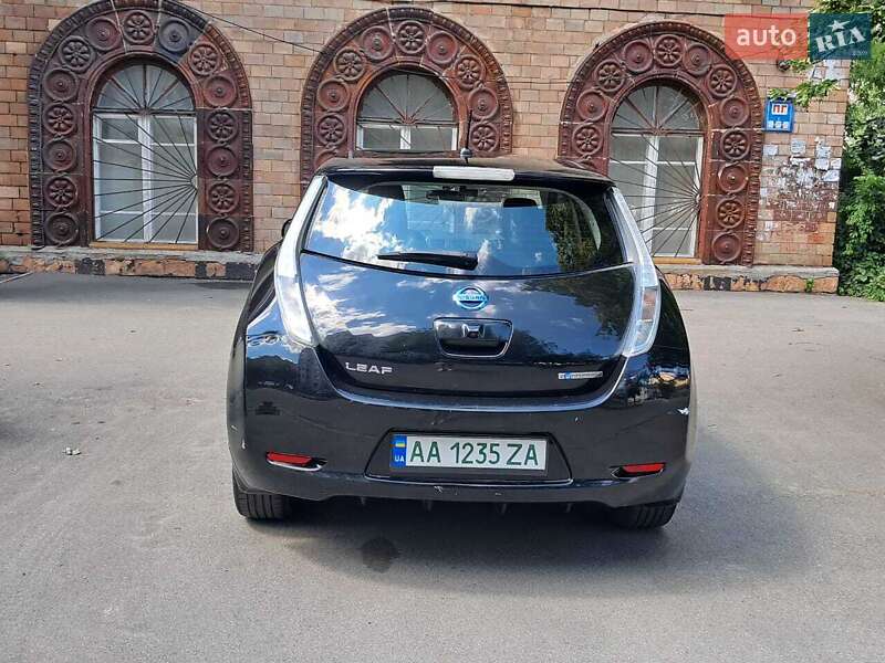 Хэтчбек Nissan Leaf 2015 в Василькове фото 2 Хэтчбек Nissan Leaf 2015 в Василькове