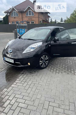 Хэтчбек Nissan Leaf 2014 в Сарнах