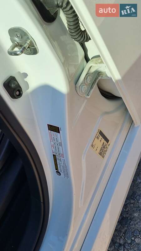 Хетчбек Nissan Leaf 2022 в Дніпрі