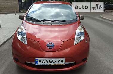 Хэтчбек Nissan Leaf 2015 в Киеве