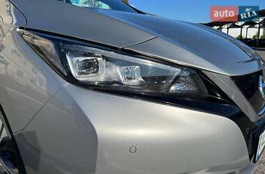 Хетчбек Nissan Leaf 2020 в 