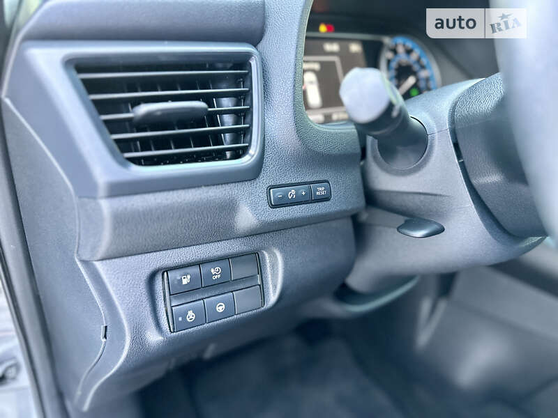 Хетчбек Nissan Leaf 2019 в Одесі