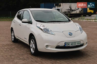 Хэтчбек Nissan Leaf 2013 в Ровно