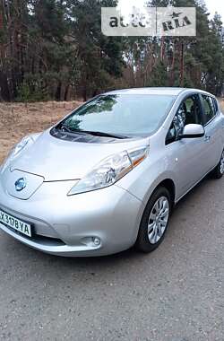 Хэтчбек Nissan Leaf 2015 в Краснокутске